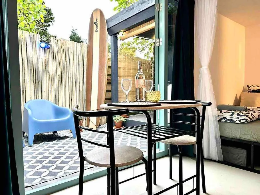 Cozy Cottage With Jacuzzi & Private Garden Near Amsterdam Vijfhuizen 0*,  Netherlands