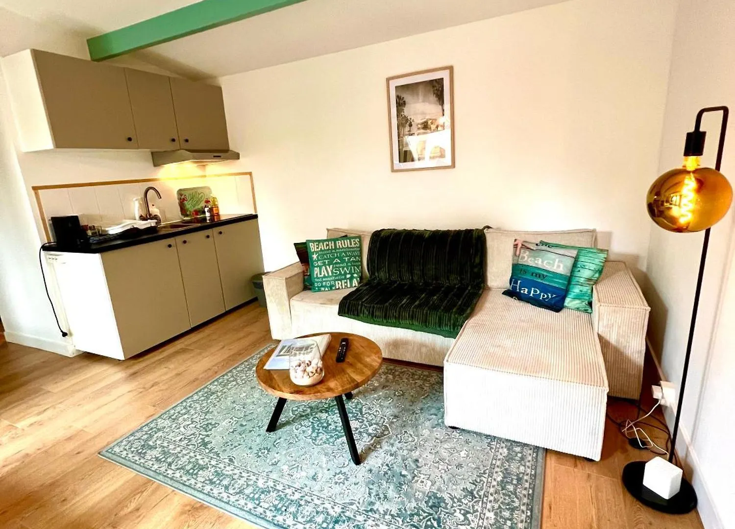 Cozy Cottage With Jacuzzi & Private Garden Near Amsterdam Vijfhuizen Holiday home