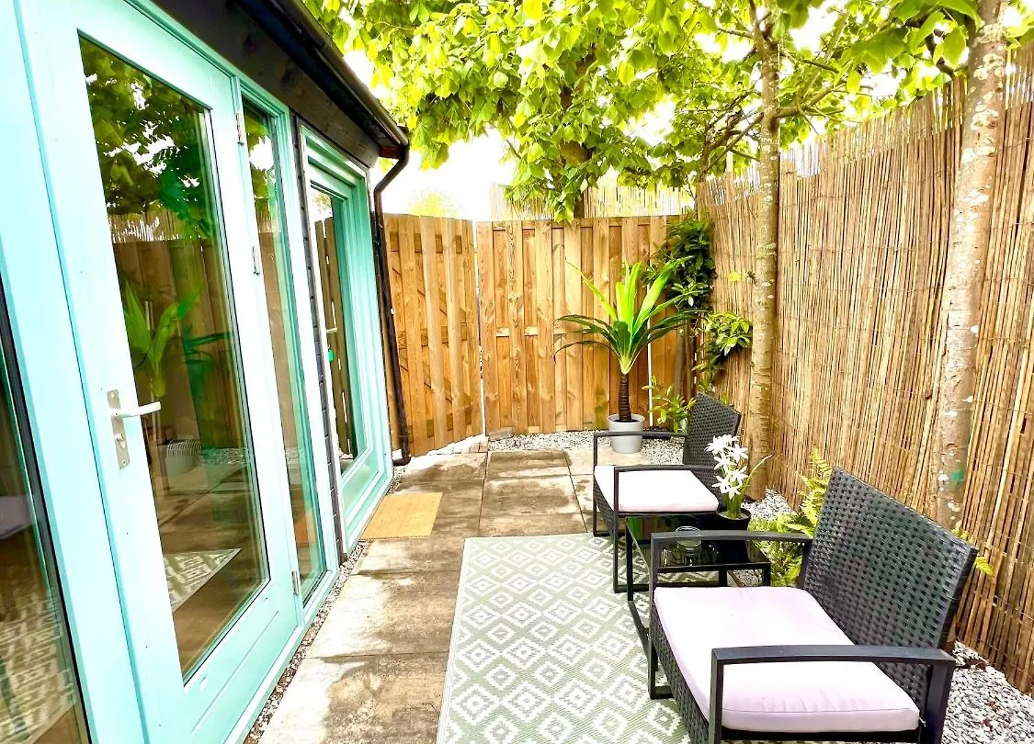 Cozy Cottage With Jacuzzi & Private Garden Near Amsterdam Vijfhuizen